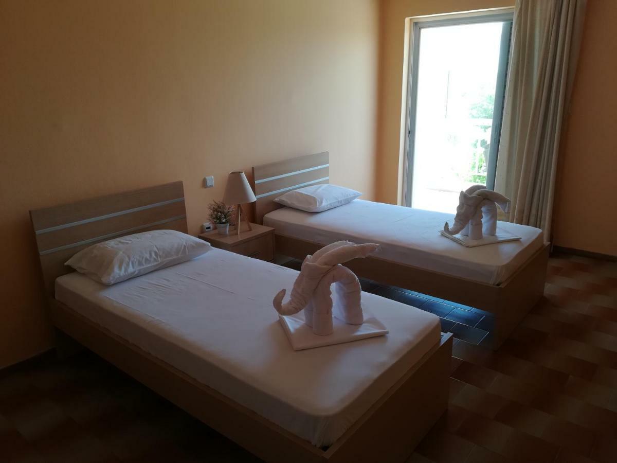 Eleftheria'S Apartments Ερατεινή Εξωτερικό φωτογραφία